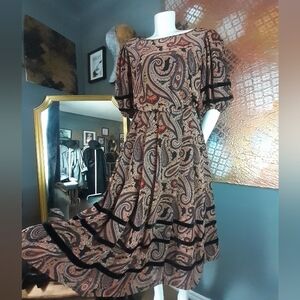 Vintage 1970s Albert Nipon Paisley Print Dress